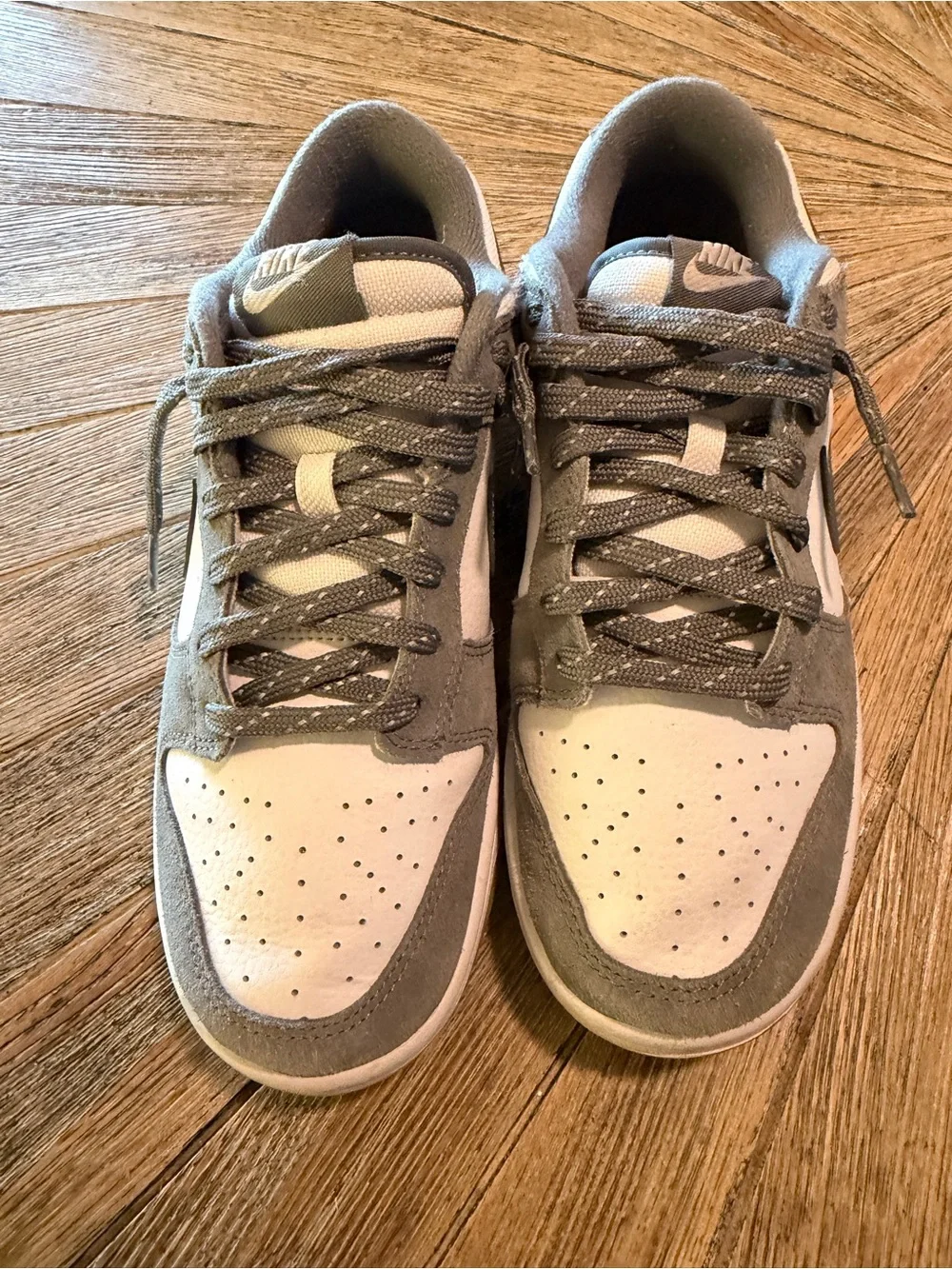 Nike Dunk Low White Cool Grey Gum Sneakers Men’s 8.5 Women’s 10 FV0389-100